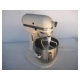 KITCHEN AID HEAVY DUTY STAND MIXER