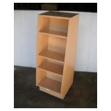 ADJUSTABLE DISPLAY SHELF ON WHEELS