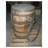 55 GALLON WOODEN BARREL 36 INCH TALL LOOSE RINGS