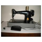 Vintage Singer Sewing Machine, Portable