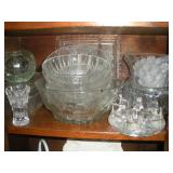 Glassware - 1 Lot Glassware - 1 Lot