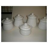 Pfaltzgraff 5 Cannister Set 1 Lid Cracked Pfaltzgraff 5 Cannister Set 1 Lid Cracked