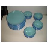 26 Plastic Plates & Bowls