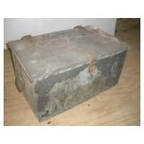 Metal Chest 25" x 15" x 13" Metal Chest 25" x 15" x 13"