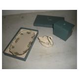 (2) Pieces Of Lenox (2) Pieces Of Lenox