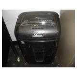 Fellow paper Shreader 450MS