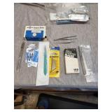 Batch of assorted small blades