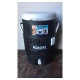 5-gallon Igloo cooler