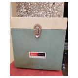 Kodak 500 projector with case and power supply