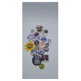 (20) Bob Dole political campaign buttons.See