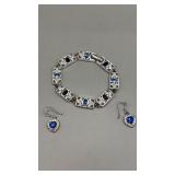 Fashionable jewelry. Bracelet with matching