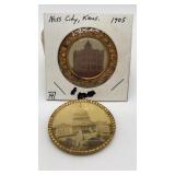 Vintage buttons/Pins