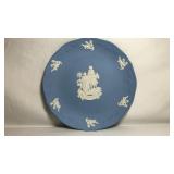 Wedgwood Christmas plate. 2000.  Approximately
