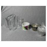 Vase and flower pot lot. 3 Clear glass vases