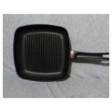 Titanium Scanpan cookware. 10.5" Square grill