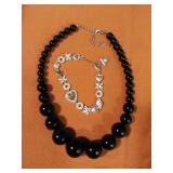 Fashioned Jewelry. Silverstone Guess bracelet