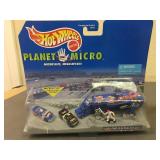 1997 Hot Wheels Planet Micro Pro Racing Set