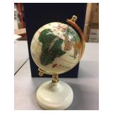 Lot of 12 decorative globes with inlay