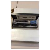 Lot of 30 mini flashlights with case