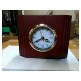 Lot of 40 Desk clocks item # MI-033W