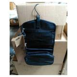 It of 10 leather toiletry bags