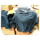 Lot Approximately 32 Nylon pullover, assorted