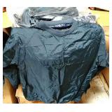Lot Approximately 32 Nylon pullover, assorted