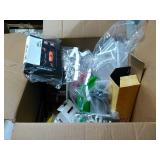 Lot of assorted miscellaneous items