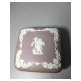 Wedgwood Lavender and white trinket box