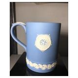Wedgwood Blue and white 1971 Piccadilly Circus