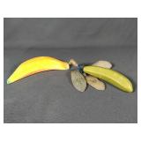 Lot of 2 Bananas