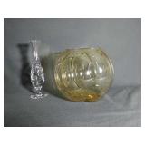 Lot of 2 Vases