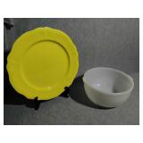 Lot of 2 serving dishes