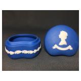 Wedgewood dark Blue Jasper wear Queen Elizabeth