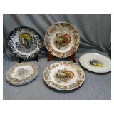Lot of 8 assorted Turkey plates