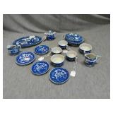 Lot of 13 Willow Toy dish set