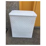 Wicker clothes hamper