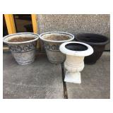 Lot of planters