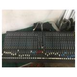 soundcraft RW5256 34 channel mixing board