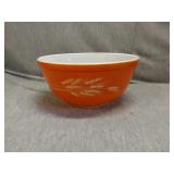 Vintage Pyrex bowl