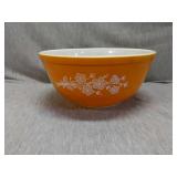 Vintage Pyrex bowl