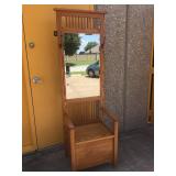Solid oak Amish made entry way storage bench with