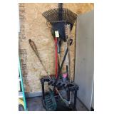 Long Handle Tool Organizer/Tools