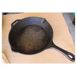BassPro Cast Iron 10" Skillet