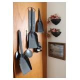 Coal Shovels, Metal Wall Dï¿½cor