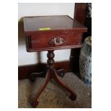 Mahogany Accent Table w/Drawer