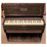 Vintage Travel Organ