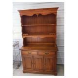 Maple 2pc China Hutch