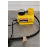 Pittsburgh 12 Volt Portable Inflator