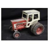 1:16 Ertl International 1466 Tractor